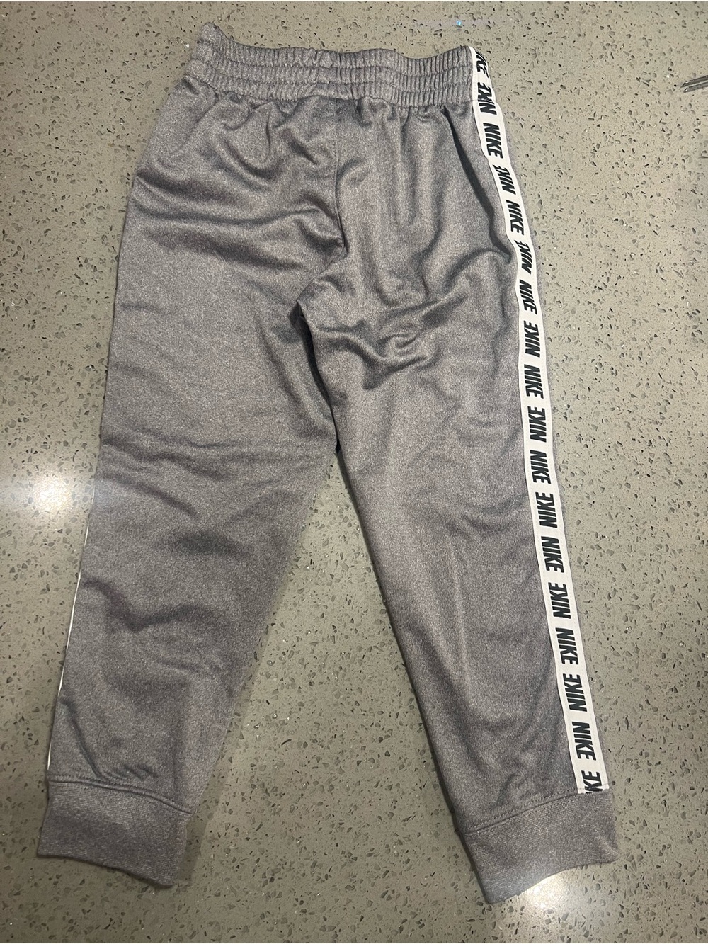 Nike Kids Gray Logo Track Jacket & Joggers Set size 5 - Picture 11 of 14